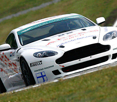 astonMArtin Vantage GT4